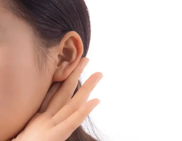 Como tratar queloide na orelha