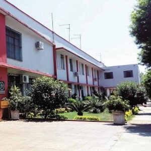 hospital que faz otoplastia em Maringá-PR